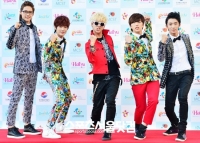 [SS Photo] B1A4、カラフルなファッション