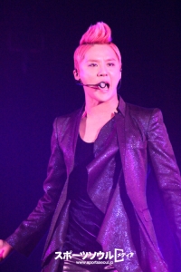 [SSphoto] KIM JUNSU、最高のボーカルを、横浜に轟かせる♬