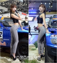 [SSphoto] Seoul Motor Show 2013、非現実的ウエストラインのレーシングモデル