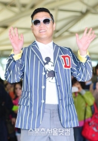 PSY、30億ビュー突破、「ワールドスター」の威厳！