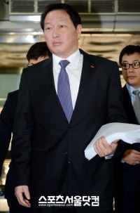 “偉い”韓国会長さまたち、「拘束されても給料はもらう」