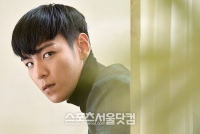 [SSphoto] T.O.P、「誰を探してるの？」