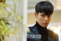 [SSphoto] T.O.P、俳優の眼差し