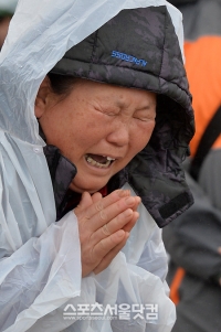 [SSphoto] お母さんの切実なお祈り 