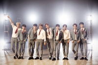 EXOの「LOVE ME RIGHT」、音源・レコード・音楽番組などで1位席巻！！