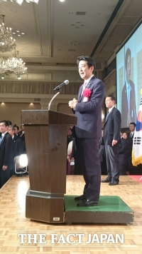日韓国交正常化５０周年に出席した安倍首相、「新たな時代を築いていこう」