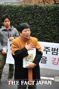 脱北者の川崎氏が朝鮮総連に抗議「北朝鮮がいい国になってほしい」