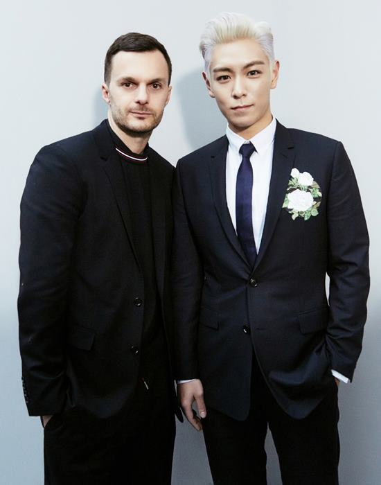 BIGBANGのT.O.P、Dior HOMMEコレクションに出席... スーツ姿で視線集中！韓流芸能,韓流k-pop,韓流写真,イベント情報が満載THE  FACT JAPAN