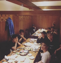 EXOの食事会！！「久しぶりに皆で食事」