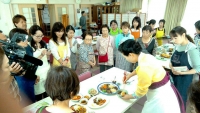 青森テレビの主催で「『趙善玉』体験料理教室inあいのり」開催