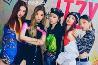 ITZY JAPAN DEBUT BEST ALBUM『IT’z ITZY』、12月22日リリース決定！ ビジュアル解禁、「WANNABE -Japanese ver.-」MV公開、先行配信開始、FCサイトオープン、日本デビューショーケース開催！