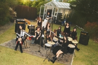 TWICE 新曲「ENEMY」の先行配信&Music Video公開！